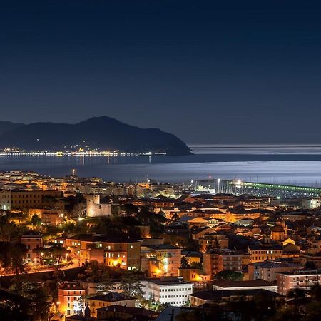 039 - Casa Residenziale A Lavagna A 5 Minuti Dal Mare Leilighet Eksteriør bilde